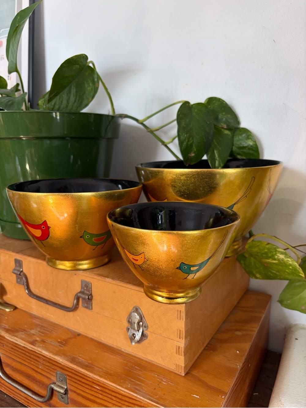Vintage Mid Century Modern Set of 3 Nesting Gold Lacquer Bowls with Bird Design